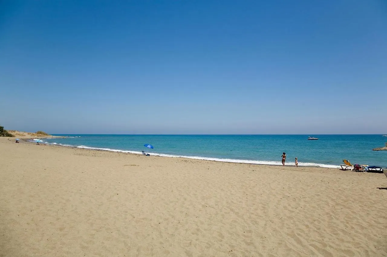 Apt 212 Heaven Beach Apartments, Guadalmansa Playa Estepona Apartment